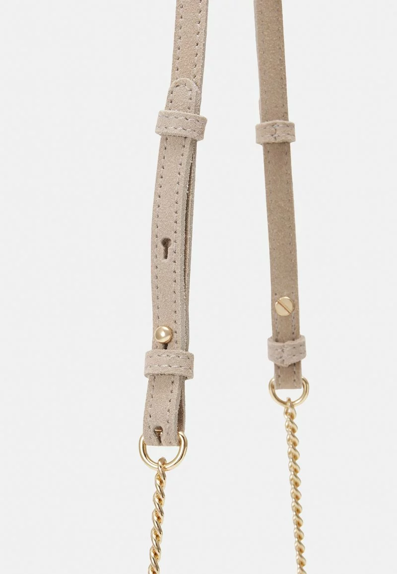 LEATHER - Clutch - taupe Anna Field LEATHER - Clutch - Taupe -Anna Field Geschäft 3f97a3c2018344e5aad851c86ec40539