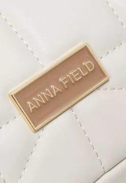 Anna Field Notebooktasche - Brown 6 Anna Field Notebooktasche - Brown -Anna Field Geschäft acfa2d0fd2a5414ca31d261f112b08b2