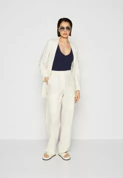 Anna Field Top - Dark Blue -Anna Field Geschäft b4378ef7a4f24b59a4ef45acd902eedb