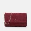 Anna Field Clutch - Red -Anna Field Geschäft b9f471ba4f624437ace8cb833a701e36