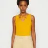 Anna Field Top - Dark Yellow 2 Anna Field Top - Dark Yellow -Anna Field Geschäft cabbcd249ee64c2e925d5b94c17e4dc3