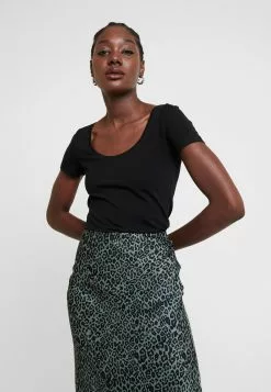 Anna Field 2 PACK - T-Shirt Basic - Black 4 Anna Field 2 PACK - T-Shirt Basic - Black -Anna Field Geschäft f8f858ed20b24789b8019797588fb528